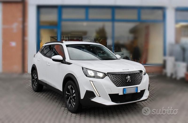 Usata Peugeot 2008 Allure 110 CV (80 kW) 2021 Bianco SUV