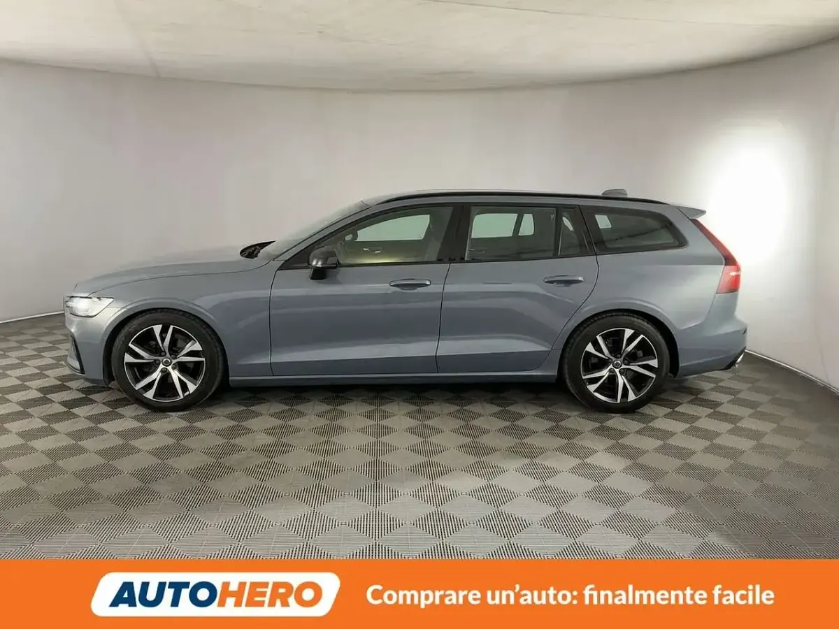 Usata Volvo V60 Plus 197 CV (144 kW) 2022 Grigio Station wagon
