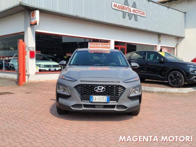 Usata Hyundai Kona 120 CV (88 kW) 2020 Grigio pastello SUV