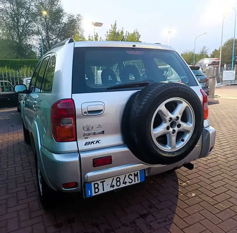 Usata Toyota RAV4 150 CV (110 kW) 2001 SUV