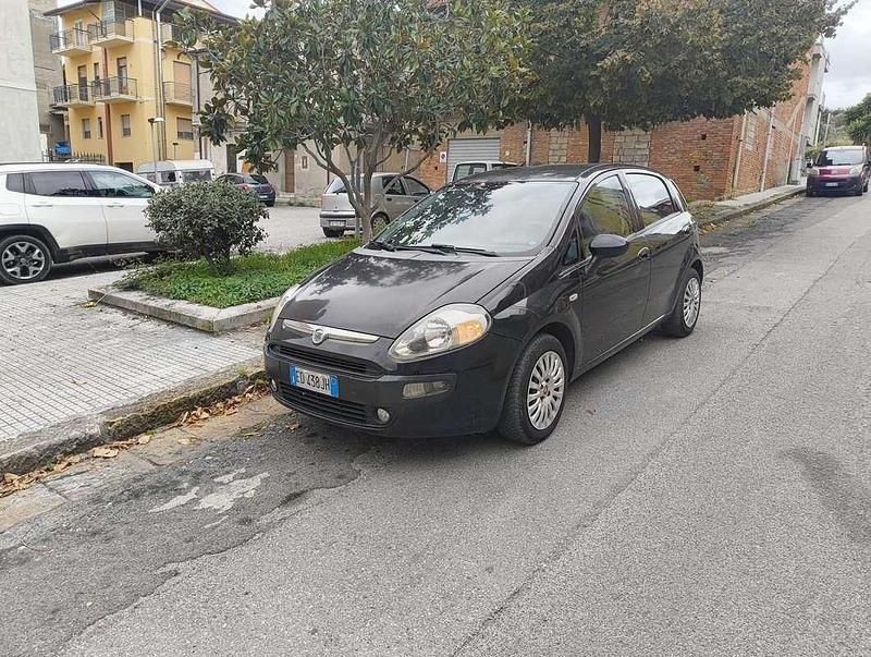 Usata Fiat Punto Evo Dynamic 75 CV (55 kW) 2010 Utilitaria