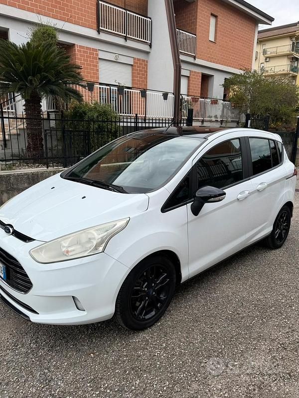 Usata Ford B-MAX 75 CV (55 kW) 2017 Monovolume