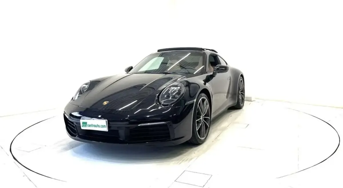 Usata Porsche 911 Carrera 4 385 CV (283 kW) 2023 Nero Coupé