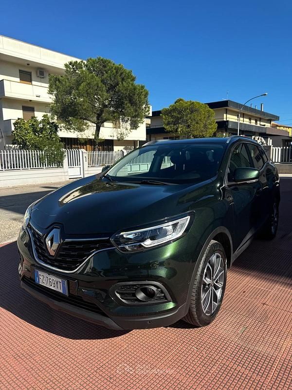 Verde Usata 2020 Renault Kadjar SUV | 16.800 € (Buon prezzo) - Immagine 1/4