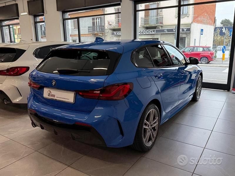 Usata BMW 118 M Sport 136 CV (100 kW) 2022 Blu/azzurro Utilitaria