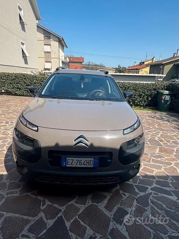 Usata Citroën C4 Cactus 2015 Verde Utilitaria
