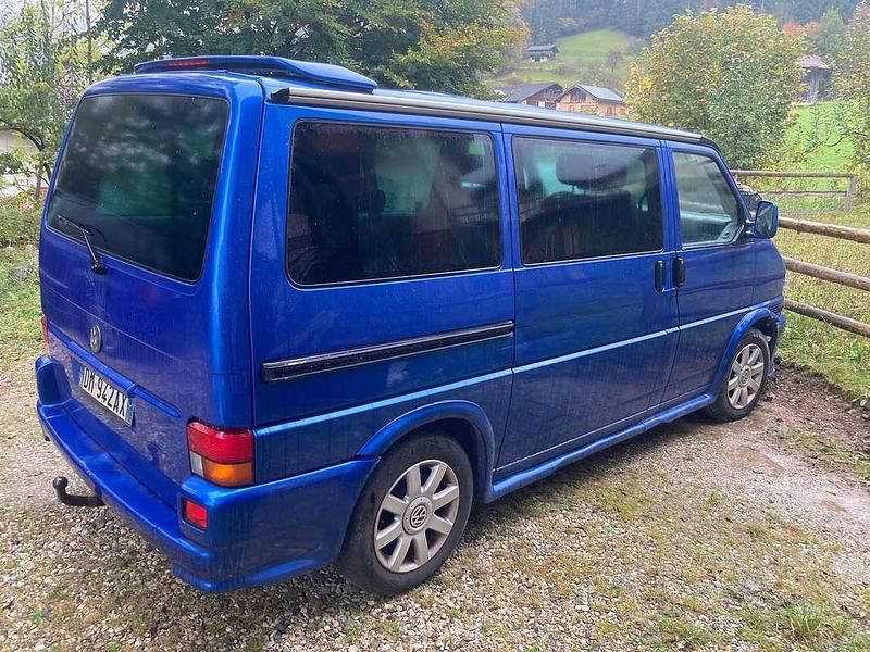 Usata VW Multivan 175 CV (128 kW) 2000 Blu/azzurro Furgone