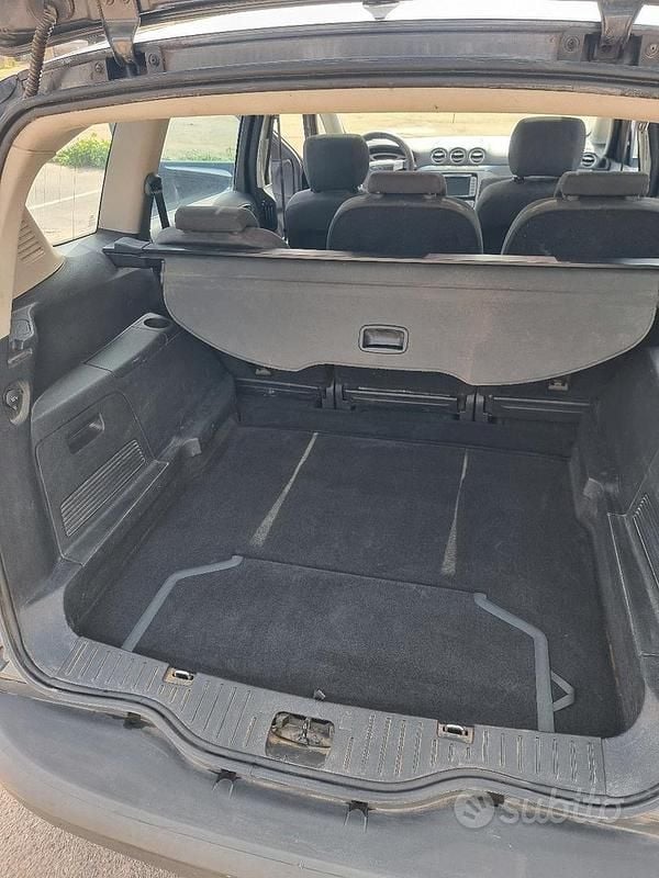 Usata Ford S-MAX S 140 CV (102 kW) 2009 Grigio Monovolume