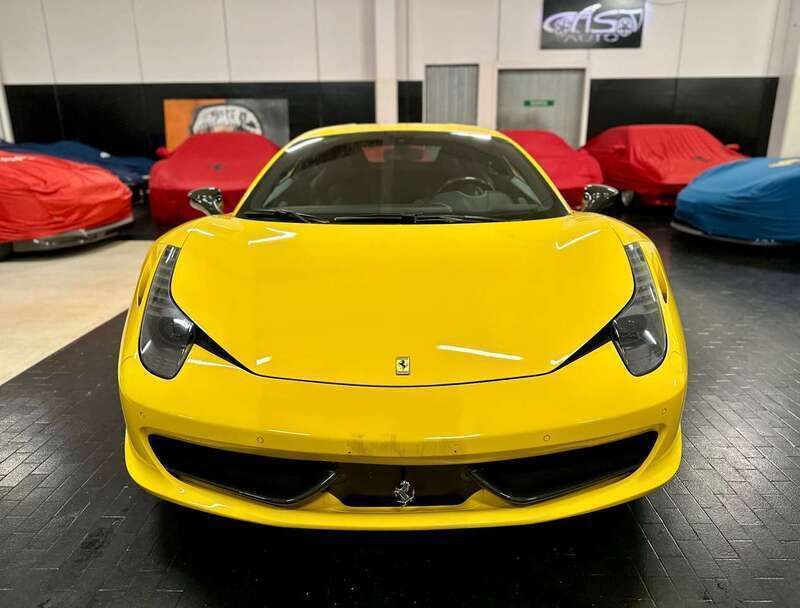 Usata Ferrari 458 570 CV (419 kW) 2011 Giallo Coupé