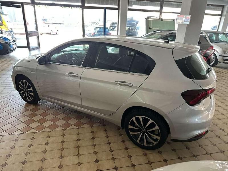 Usata Fiat Tipo Lounge 95 CV (69 kW) 2018 Grigio Berlina