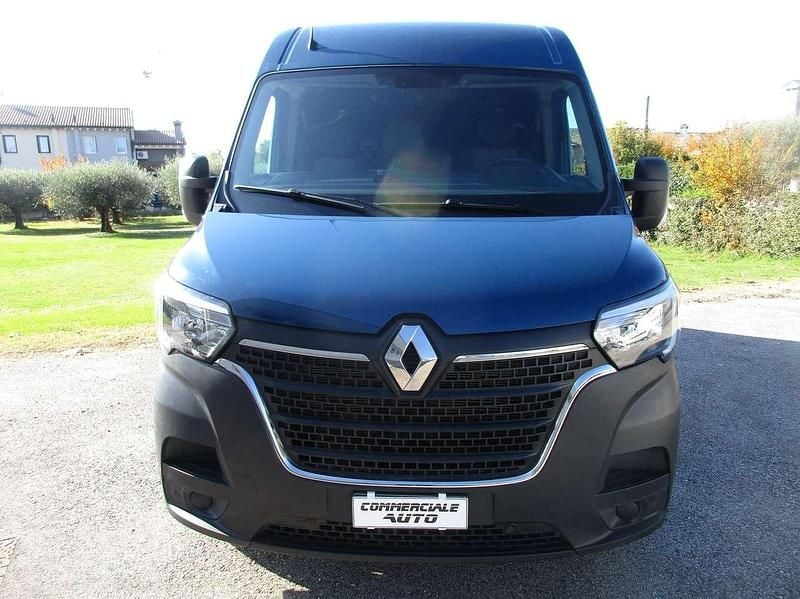 Usata Renault Master 136 CV (100 kW) 2023 Blu/azzurro Furgone