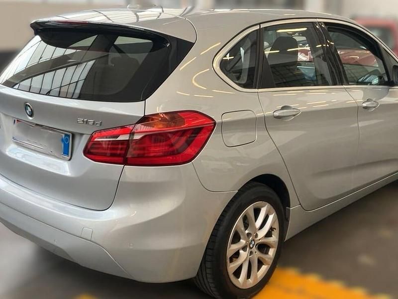 Usata BMW 216 Active Tourer Advantage 115 CV (84 kW) 2018 Argento Monovolume