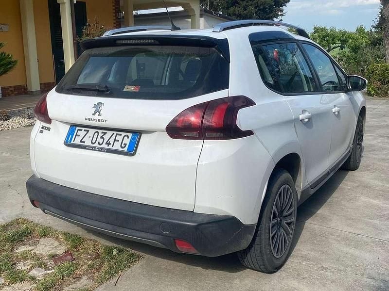 Usata Peugeot 2008 Style 83 CV (61 kW) 2019 Bianco SUV