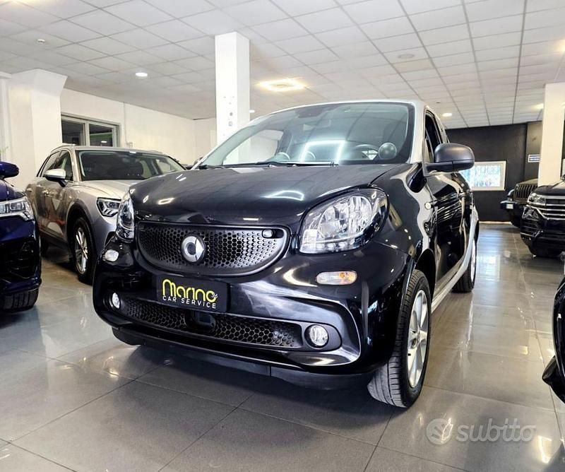 Usata Smart ForFour 71 CV (52 kW) 2019 Nero Utilitaria