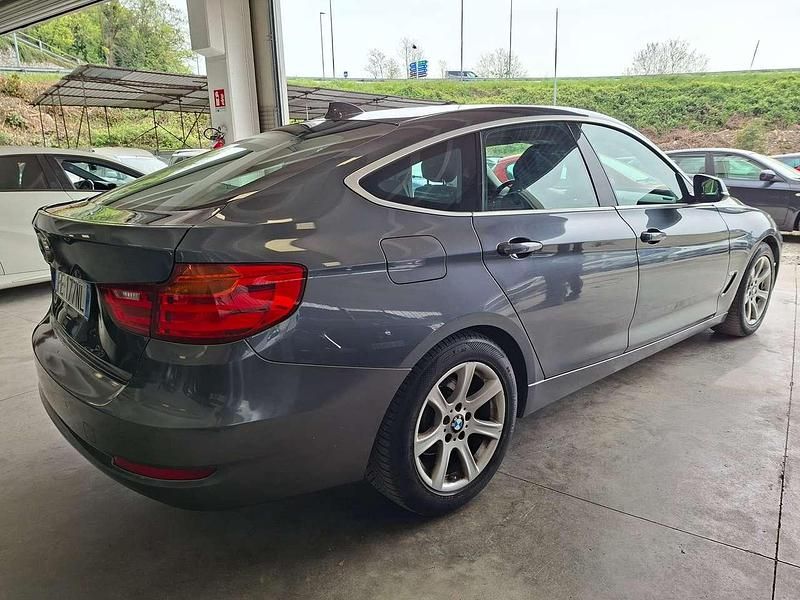 Usata BMW 318 Gran Turismo 150 CV (110 kW) 2016 Grigio Berlina
