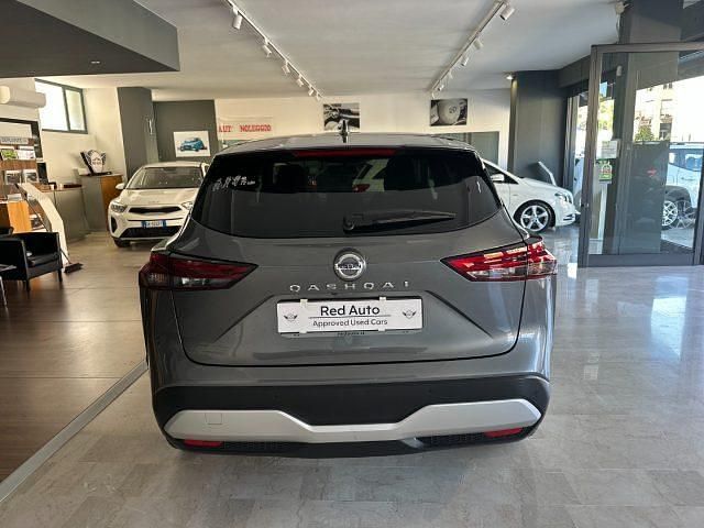 Usata Nissan Qashqai Tekna+ 158 CV (116 kW) 2022 Grigio scuro SUV