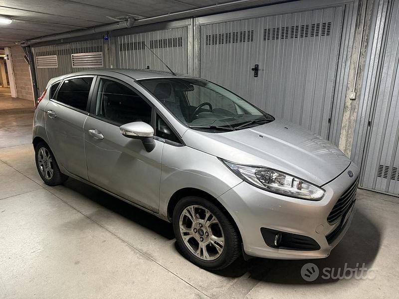 Usata Ford Fiesta Titanium 2016 Grigio Berlina