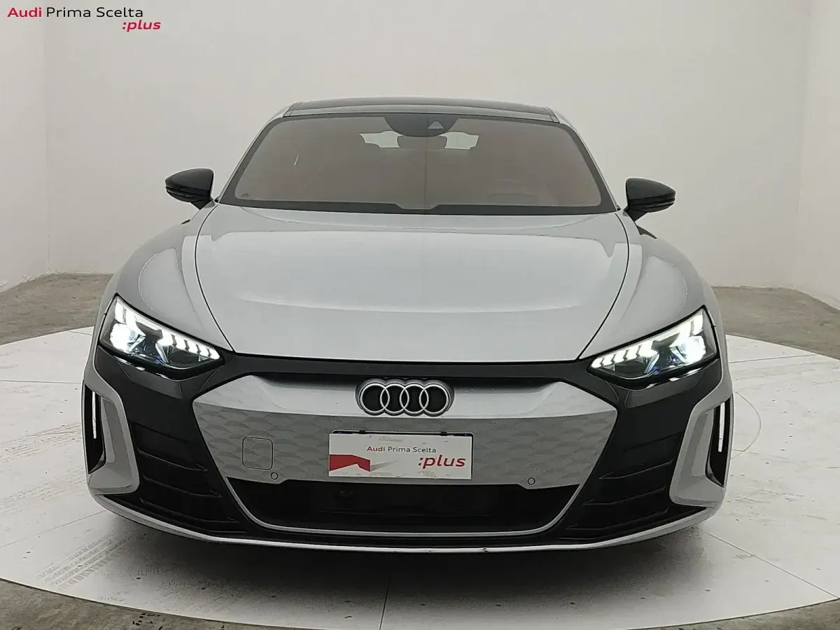 Usata Audi e-tron GT quattro 430 kW (585 CV) 2021 Argento Berlina