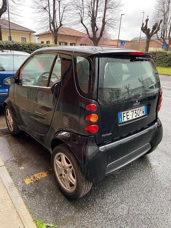 Usata Smart ForTwo Coupé Pure 50 CV (36 kW) 2006 Nero Coupé