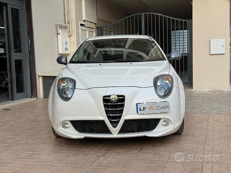 Usata Alfa Romeo MiTo Distinctive 85 CV (62 kW) 2014 Bianco Utilitaria
