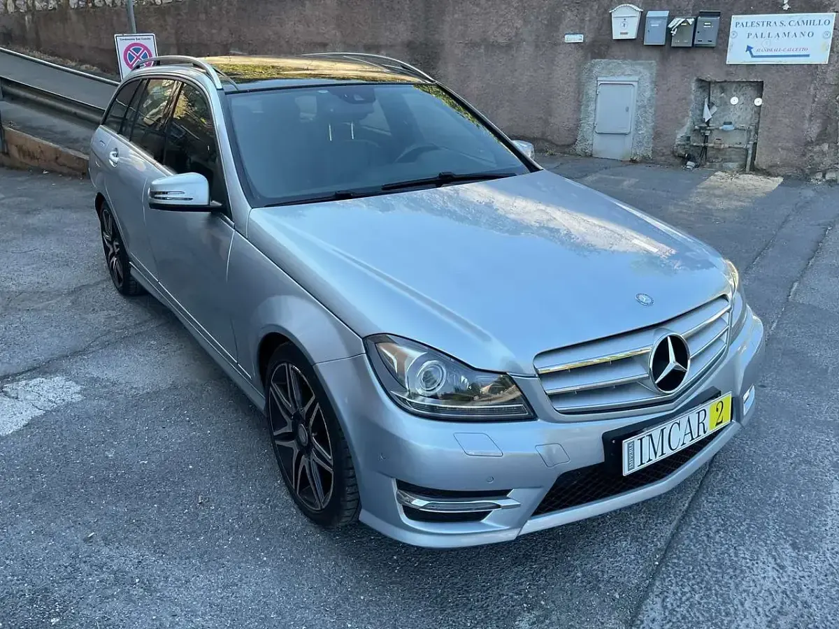 Usata Mercedes C350 258 CV (189 kW) 2013 Blu/azzurro Station wagon