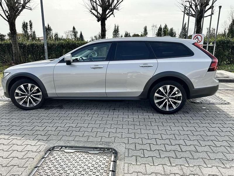 Usata Volvo V90 CC Core 197 CV (144 kW) 2023 Station wagon