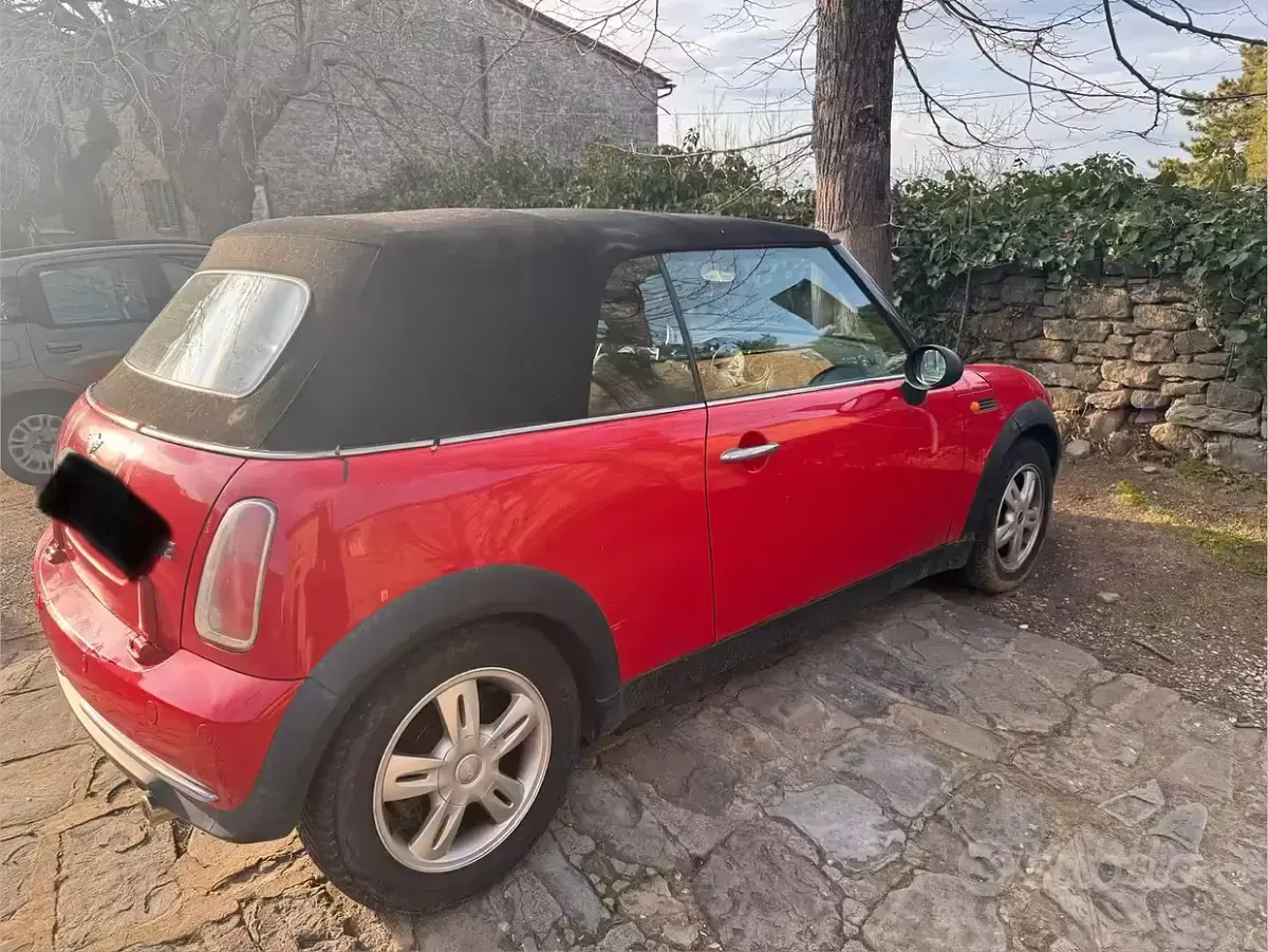 Usata Mini One Cabriolet 90 CV (66 kW) 2006 Rosso Cabrio