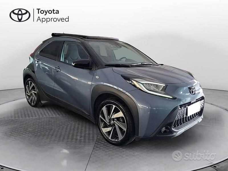 Usata Toyota Aygo X Lounge 72 CV (52 kW) 2024 Azzurro SUV