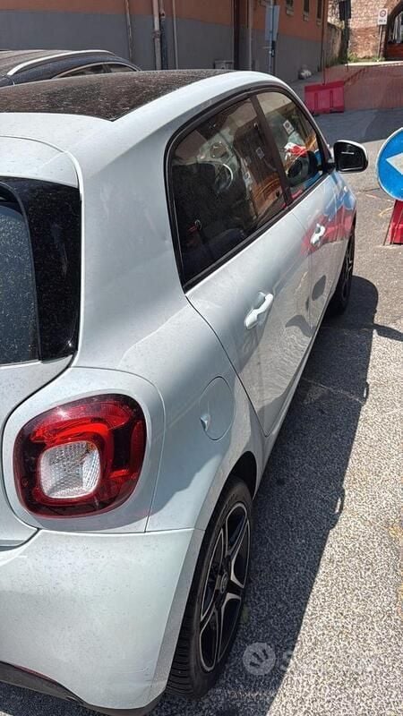 Usata Smart ForFour Electric Drive 52 kW (71 CV) 2020 Bianco Utilitaria
