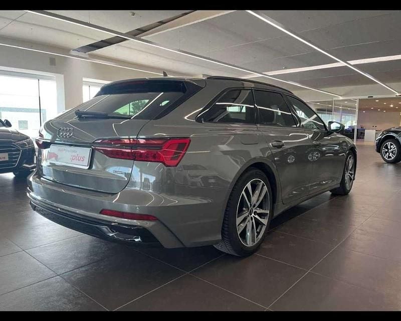 Usata Audi A6 S-Line 204 CV (150 kW) 2024 Grigio chronos metallizzato Station wagon