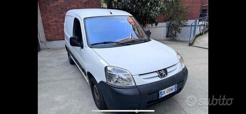 Usata Peugeot Partner 90 CV (66 kW) 2007 Bianco pastello Monovolume