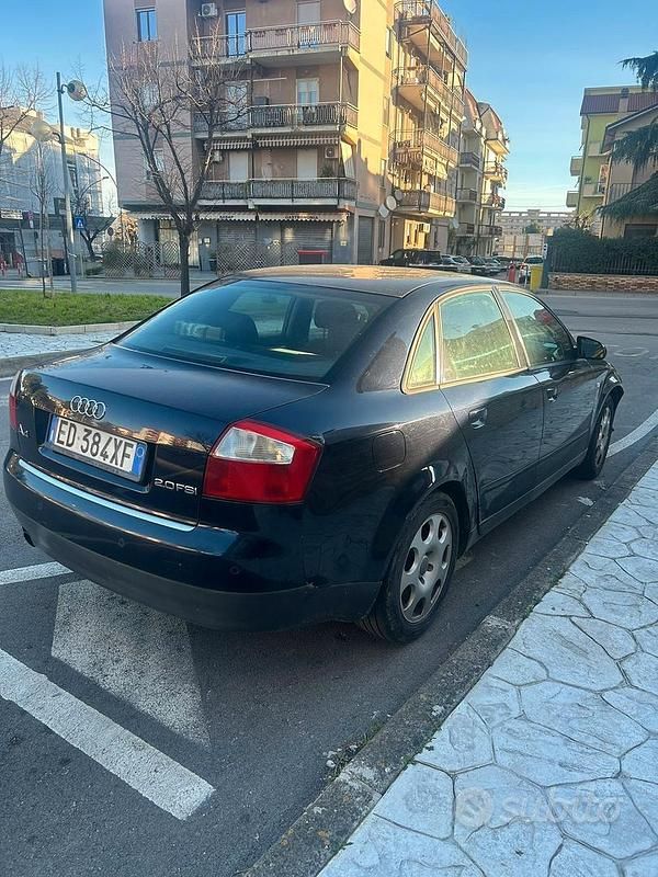 Usata Audi A4 150 CV (110 kW) 2004 Blu Berlina