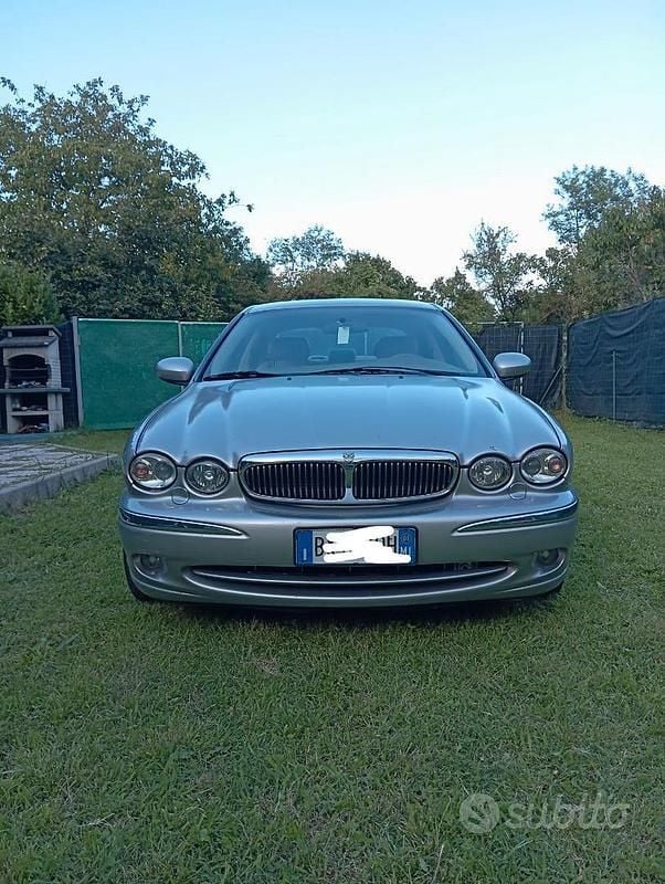 Usata Jaguar X-type 2001 Grigio Berlina