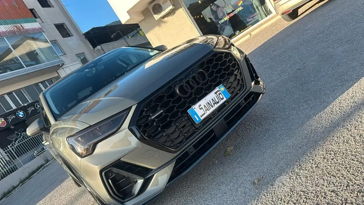 Usata Audi Q3 150 CV (110 kW) 2022 Grigio SUV