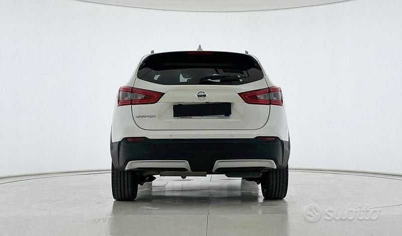 Używany Nissan Qashqai Tekna 150 KM (110 kW) 2020 Biały SUV