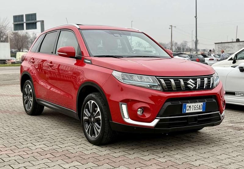 Usata Suzuki Vitara 102 CV (75 kW) 2023 Rosso SUV