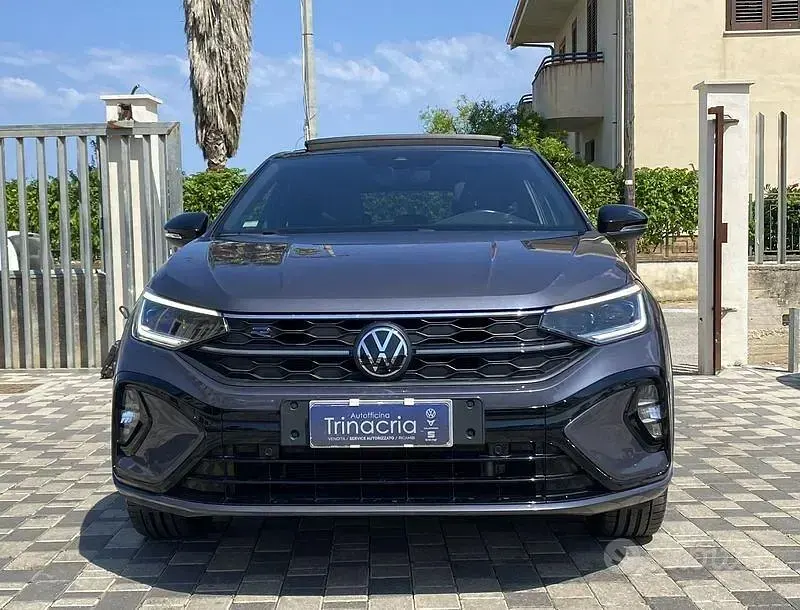 Usata VW Taigo R-line 110 CV (80 kW) 2022 Nero SUV