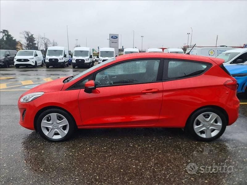 Usata Ford Fiesta 70 CV (51 kW) 2017 Rosso Berlina