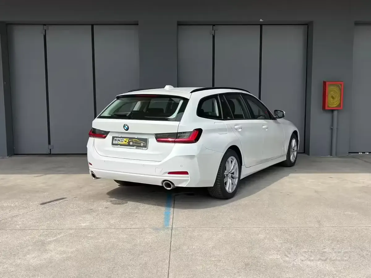 Usata BMW 320e 190 CV (139 kW) 2023 Bianco Station wagon