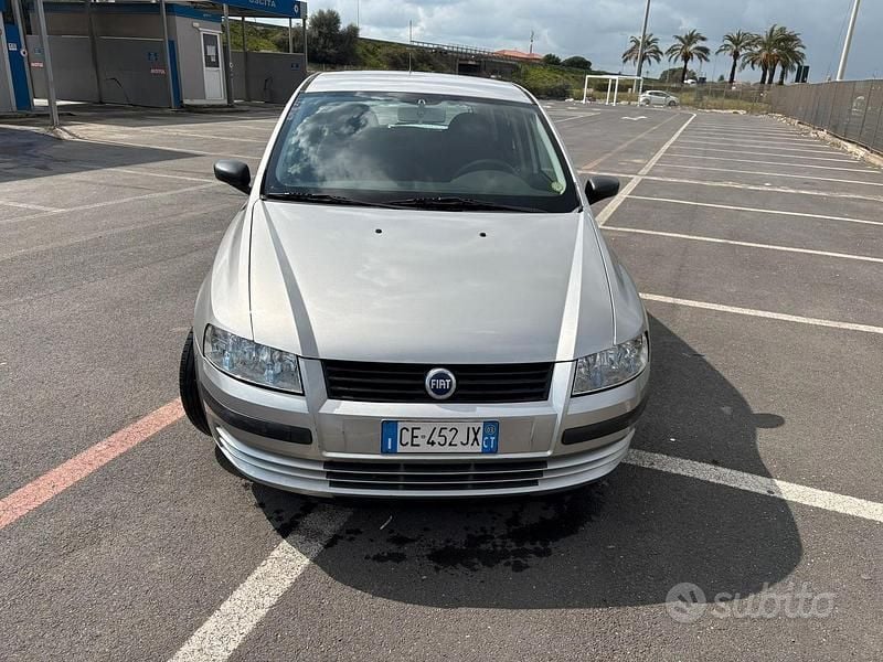 Usata Fiat Stilo Active 103 CV (75 kW) 2003 Grigio Berlina