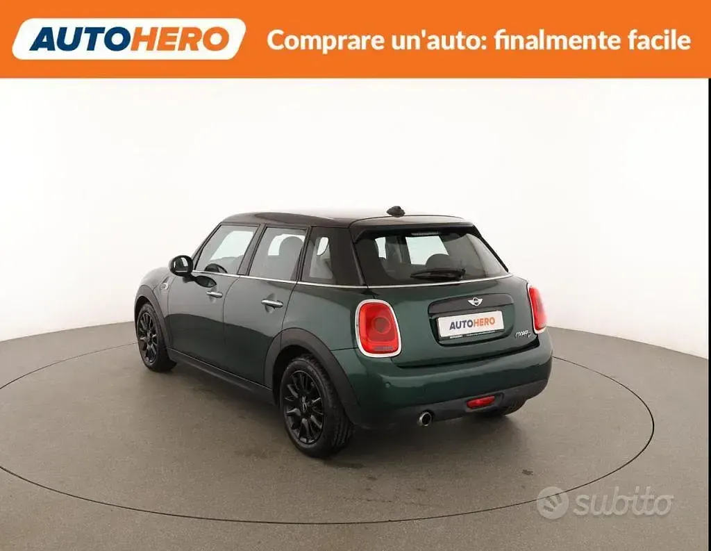 Usata Mini Cooper D 116 CV (85 kW) 2016 Verde Utilitaria