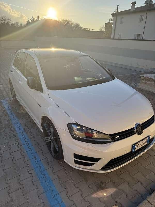 Usata VW Golf VII R 300 CV (220 kW) 2016