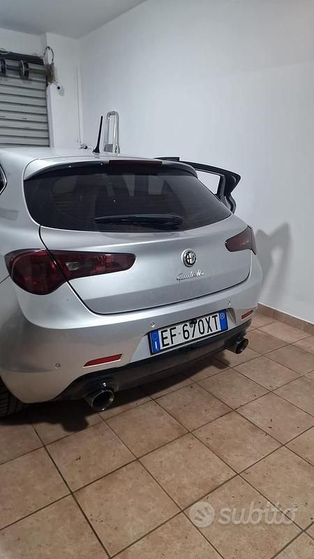 Usata Alfa Romeo Giulietta 120 CV (88 kW) 2010 Utilitaria