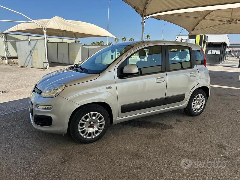 Usata Fiat Panda 69 CV (50 kW) 2017 Grigio Utilitaria