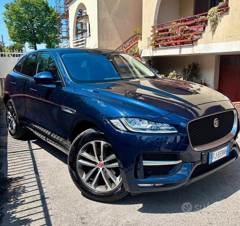 Blu/azzurro Usata 2017 Jaguar F-Pace R-Sport SUV | 20.500 € (Buon prezzo) - Immagine 1/4