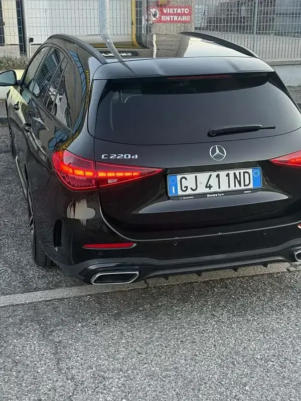 Usata Mercedes C220 AMG line 200 CV (147 kW) 2022 Station wagon