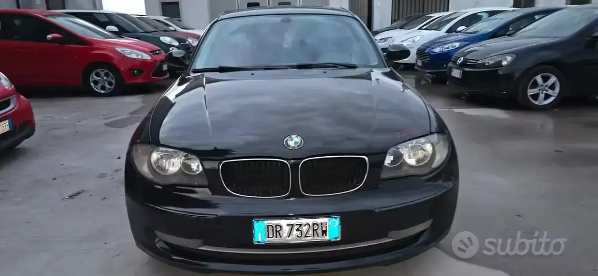 Begagnad BMW 118 143 HK (105 kW) 2007 Svart Halvkombi