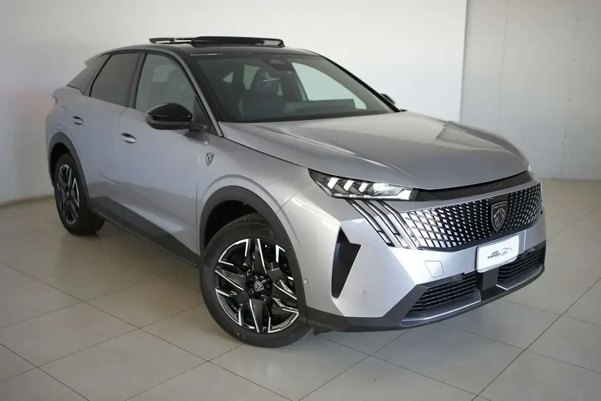 Nuova Peugeot 3008 GTi 136 CV (100 kW) 2025 Titan grey SUV