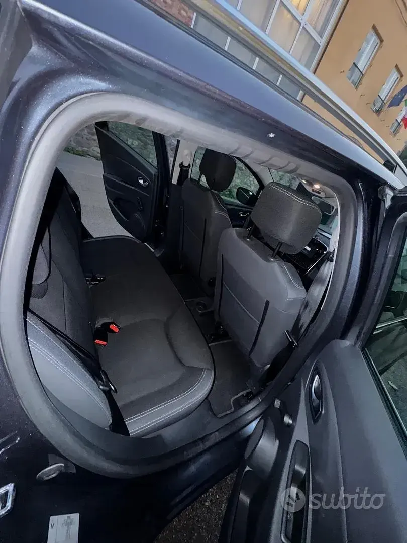Usata Renault Clio 75 CV (55 kW) 2017 Grigio Berlina
