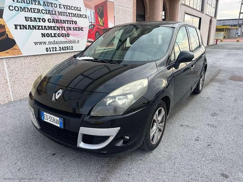 Nero Usata 2010 Renault Scénic III Dynamique Monovolume | 3900 € (Buon prezzo) - Immagine 1/4